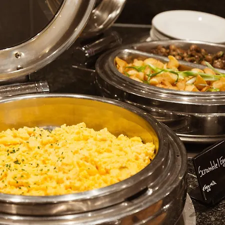 Crowne Plaza Dublin Airport By Ihg 4*