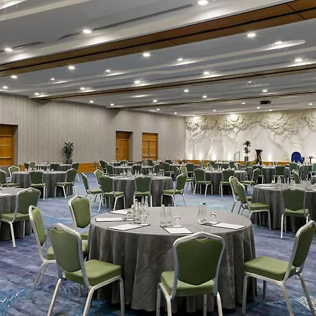 Отель Crowne Plaza Dublin Airport By Ihg 4*