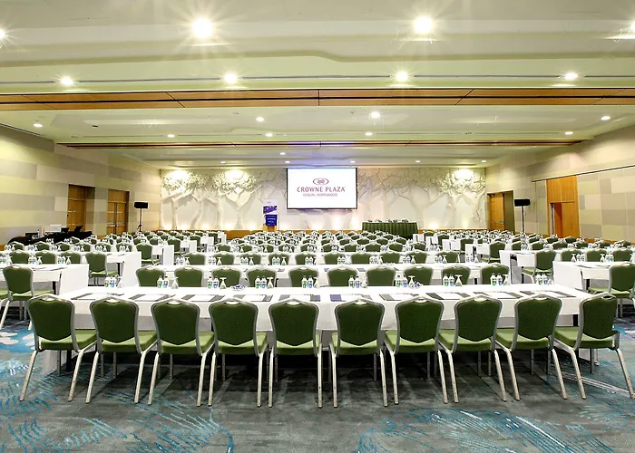 Hotel Crowne Plaza Dublin Airport By Ihg 4*