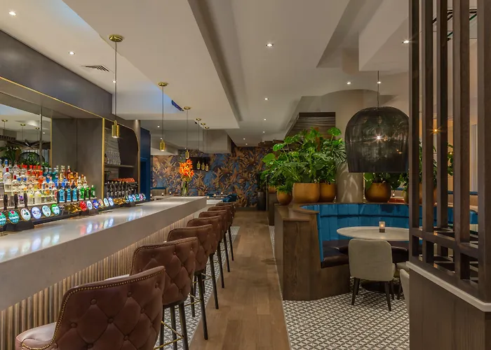 Hotel Crowne Plaza Dublin Airport By Ihg 4*